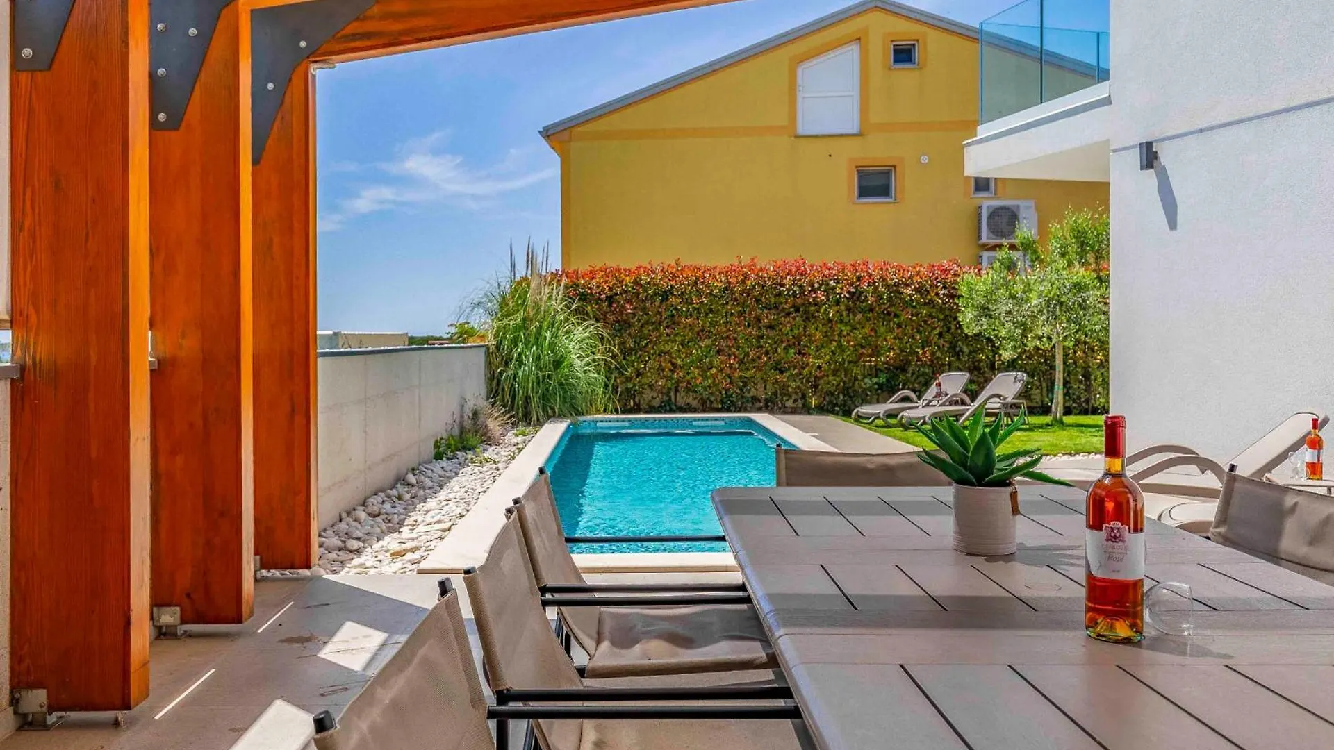 Villa Oceandream - Meerblick - Beheizter Pool - Hydromassage Medulin
