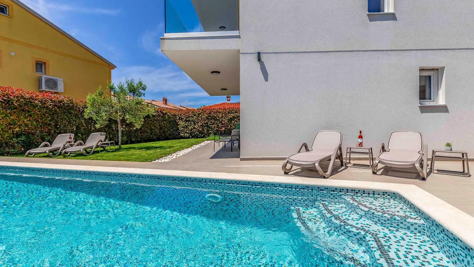 Villa Oceandream - Meerblick - Beheizter Pool - Hydromassage Medulin Croatia